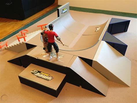 Action Figures Details about Tony Hawk Skatepark Ramp Halfpipe 6 Piece ...