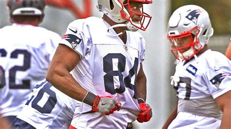 Patriots release tight end Ben Watson