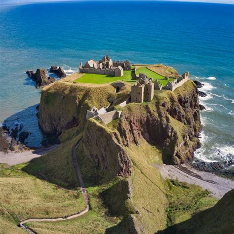 Dunnottar Castle: history, facts and how to visit - Countryfile.com