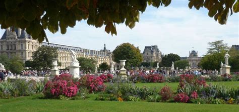 Tuileries Gardens in Paris. Facts. Visit. Metro. Hours. Map.