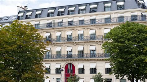 The 6 Most Luxurious Paris Mansions That You Can Actually Stay In ...