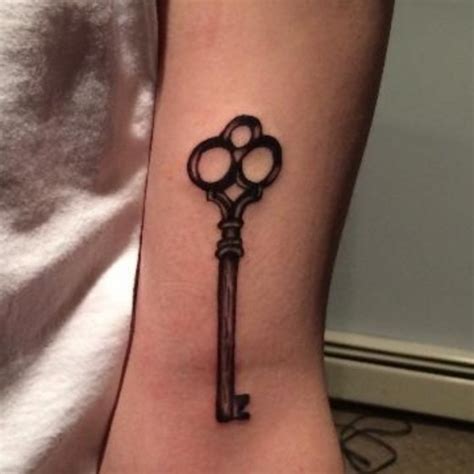 50 Key Tattoo Design and Ideas to Unlock the Mysteries of Life