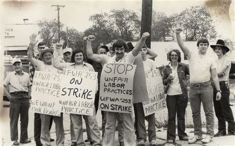 UFCW Strike | Photograph | Wisconsin Historical Society