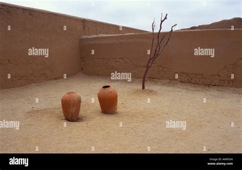 Archaeological site Ciudadela Tschudi of the Chan Chan culture near Trujillo Stock Photo - Alamy