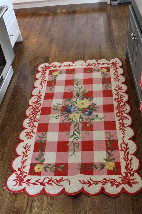 Red and white kitchen, Red kitchen, Kitchen rugs and mats