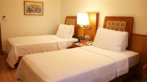 Trident, Chennai Review (Club Room) – CardExpert