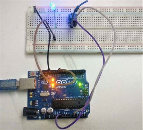 How use Arduino to control an LED with a Potentiometer