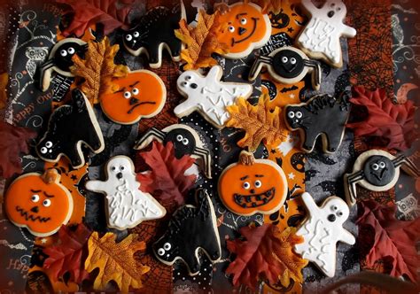 K's Cakes: Happy Halloween Cookies