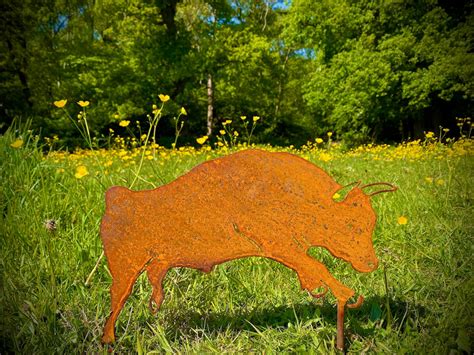 Bull Garden Stake Yard – Rustic Garden Art