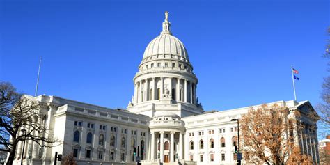 The Wisconsin State Capitol building on