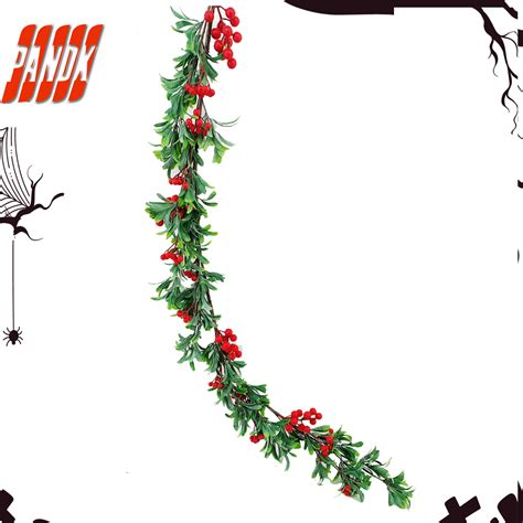 Red Berries Christmas Garland With Leaves