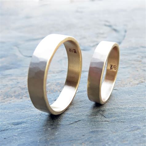 Hammered Gold Wedding Band Set in Recycled 14k Yellow or Rose - Etsy