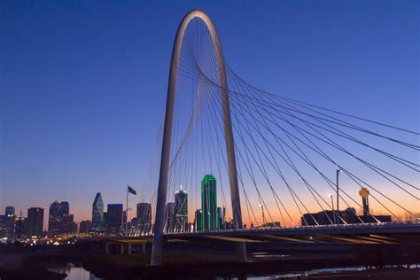 Sunrise over the Dallas skyline from Trinity Groves [5184x3456] [OC ...