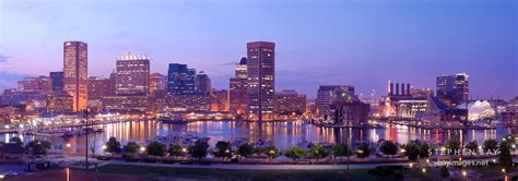 Photo: Inner harbor and skyline. Baltimore, Maryland, USA.