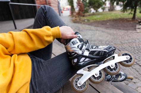 Free Photo | Defocused woman wearing roller blades