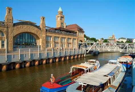 St. Pauli Landungsbruecken in Hamburg Editorial Photography - Image of ...