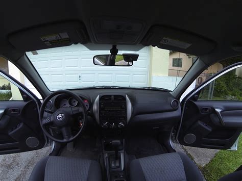 2005 Toyota RAV4 - Interior Pictures - CarGurus