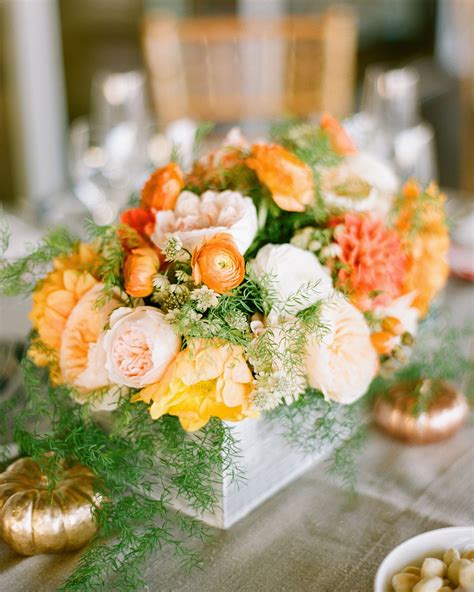 The Prettiest Reception Centerpiece Ideas for Every Season (With images ...