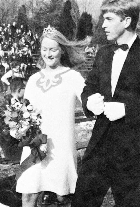 Meryl Streep at her prom 1967 : r/ladyladyboners