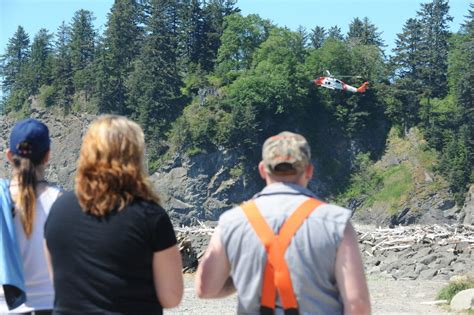 Witness to Coast Guard helicopter crash: 'It just went down and hit the water ... ' | OregonLive.com