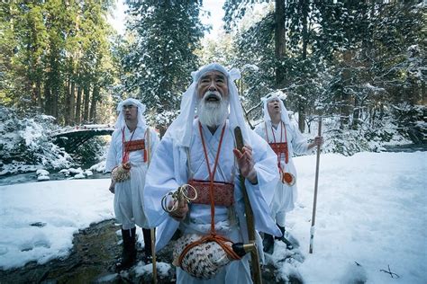 A Beautiful Documentary About the Yamabushi Monks in Japan Who Immerse ...