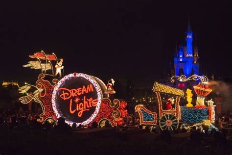 Tokyo Disney Resort Christmas 2019 • TDR Explorer