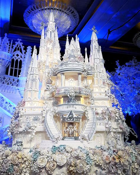 Are these the most elaborate wedding cakes of all time? | Daily Mail Online