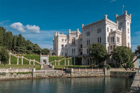 Miramare Castle | Italy Photo Spot - PIXEO