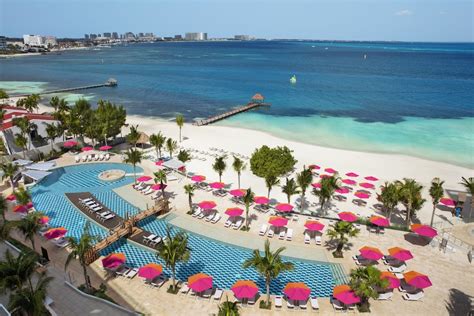 Breathless Cancun Soul Resort & Spa - Adults Only - All Inclusive | Classic Vacations