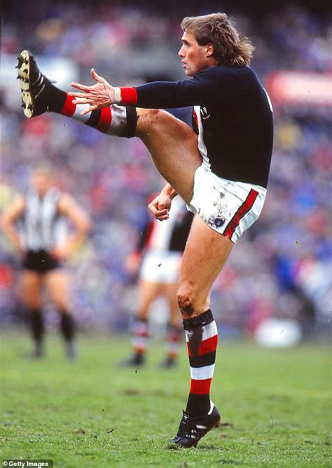 Shocked footy fans voice their concern for St Kilda legend Tony Lockett ...