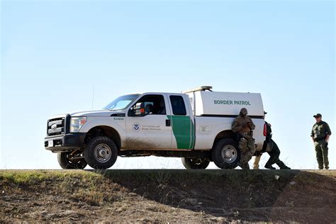 US Border Patrol Seizes Approximately 400 Pounds of Marijuana on New Year’s Day - Cannabis Examiners