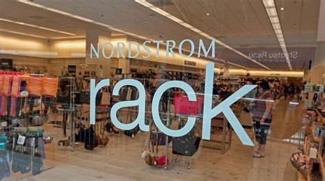 7 Things to Know About Nordstrom Rack: Is It Legit?