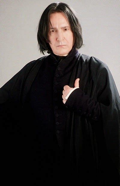 Alan Rickman as "Severus Snape" in portraits Severus Snape Wallpaper, Hp Fanfiction, Alan ...