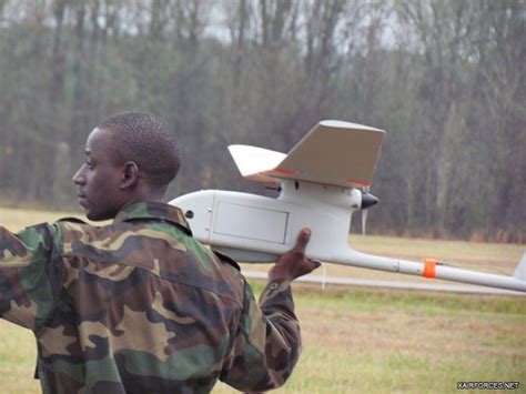 Ugandans train on Raven unmanned aircraft system / XAIRFORCES