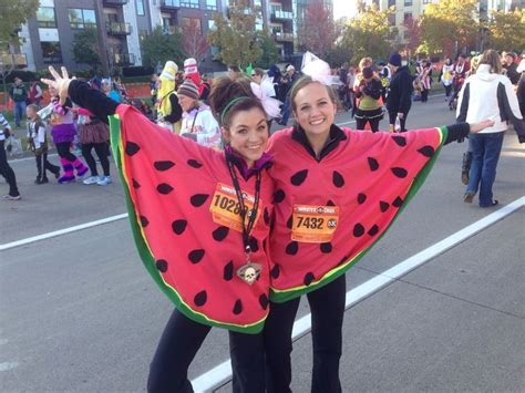 Watermelon Food Halloween Costumes, Fruit Costumes, Team Costumes, Fete Halloween, Creative ...