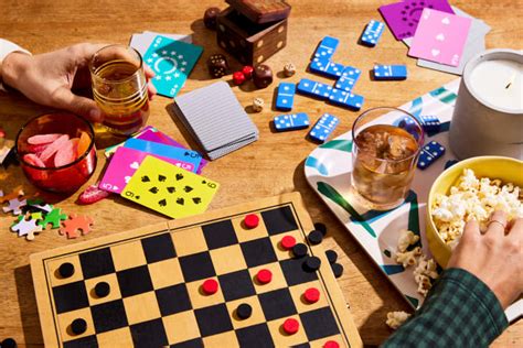 10 Quick Board & Card Games That Take Less Than an Hour to Play | Apartment Therapy