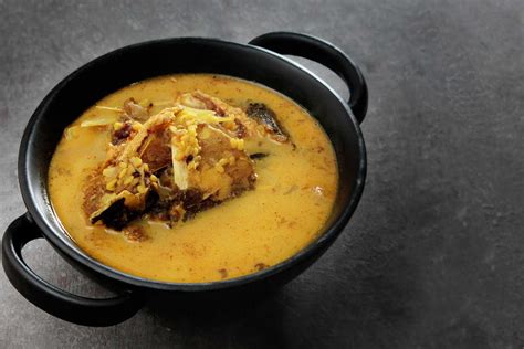 Bangladeshi Food: 16 Most Popular Dishes to Try in Bangladesh