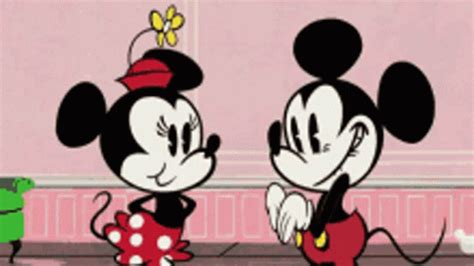 Mickey Mouse Minnie Mouse GIF - MickeyMouse MinnieMouse Kiss - Discover ...