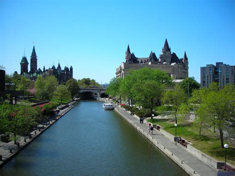 Skate The Super Long Rideau Canal Skateway In Ottawa, Canada | When On Earth - For People Who ...