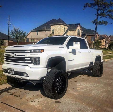 5,995 Likes, 36 Comments - 2020 GMC & Chevy HD Trucks (@2020gmhd) on Instagram: “@ryanr206 with ...