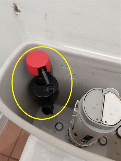 How to fix a leaking toilet or cistern