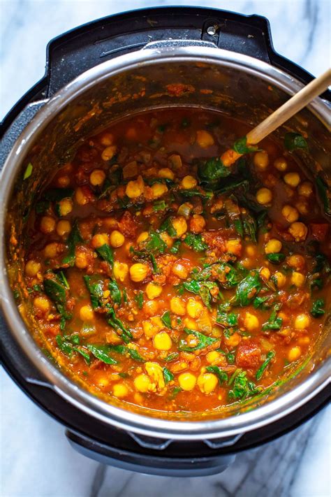 Chana Masala Instant Pot and Stovetop Versions - The Girl on Bloor | Chana masala, Vegetarian ...