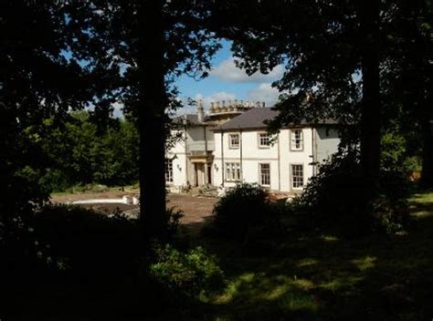 Kirkhill Mansion, Edinburgh, Scotland Tourist Information