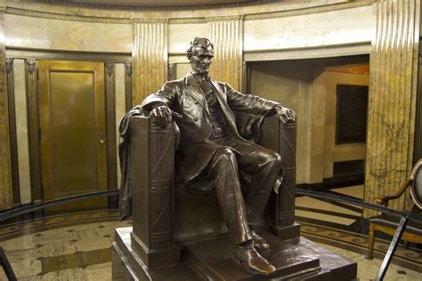 Abraham Lincoln Memorial Statue