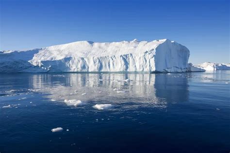 Huge icebergs of polar regions — Stock Photo © Denis Burdin #120353802