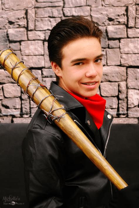 Easy DIY Negan & Lucille Costume | The Walking Dead Costume Ideas