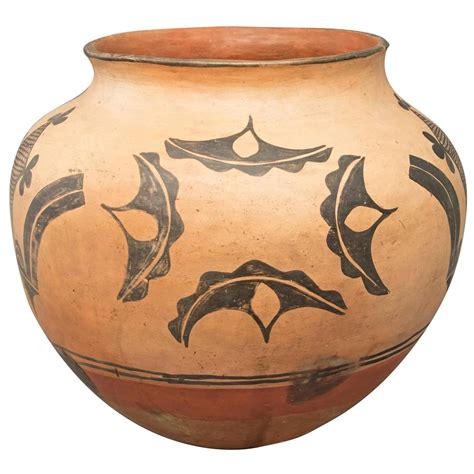 Large Antique Native American Pottery Jar, Santo Domingo Pueblo, circa 1900