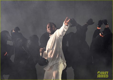 Kendrick Lamar Closes Out 2017 Coachella Music Festival!: Photo 3889971 ...