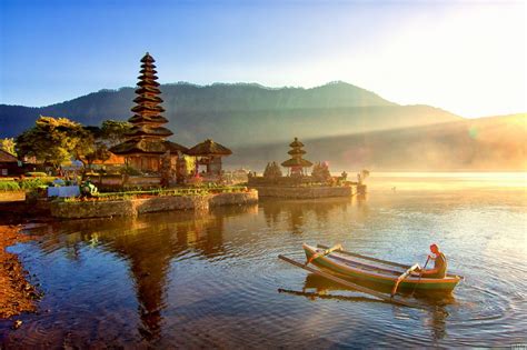 Danau Beratan Harga Tiket Masuk dan Daya Tarik Januari 2024 - TravelsPromo