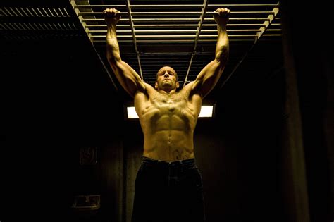 Pin by Steven Gray on gym + workout motivation | Jason statham body, Jason statham, Statham